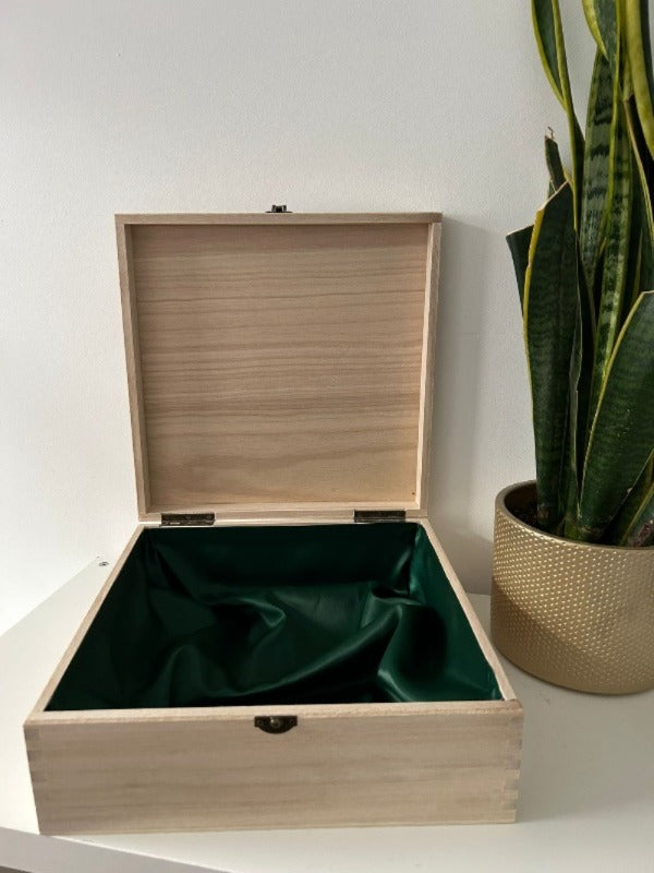 Open photo box with green lining